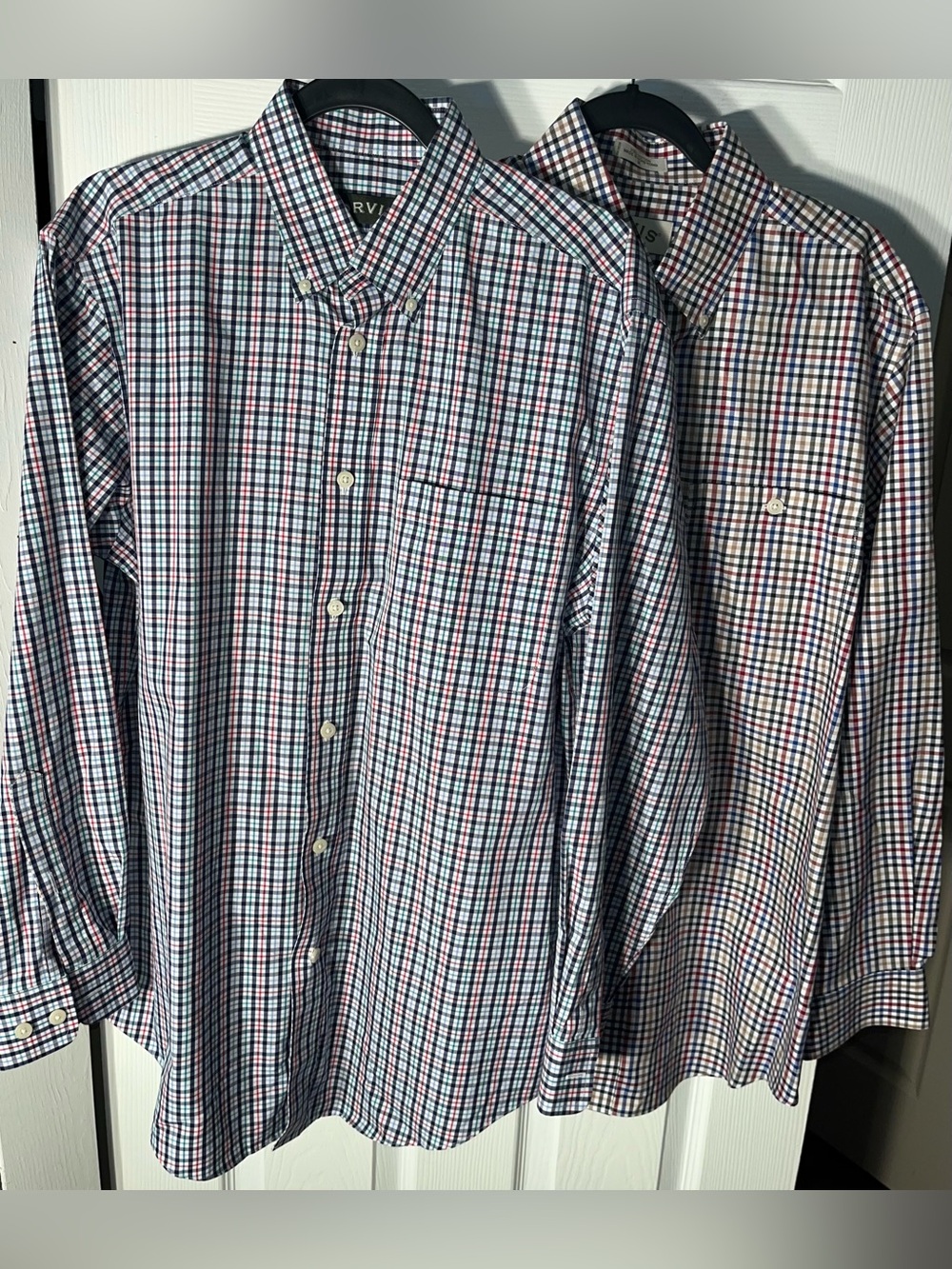Lot of 2 Men’s Orvis Long Sleeve Button Dress Shirts 100% Cotton Medium Like New